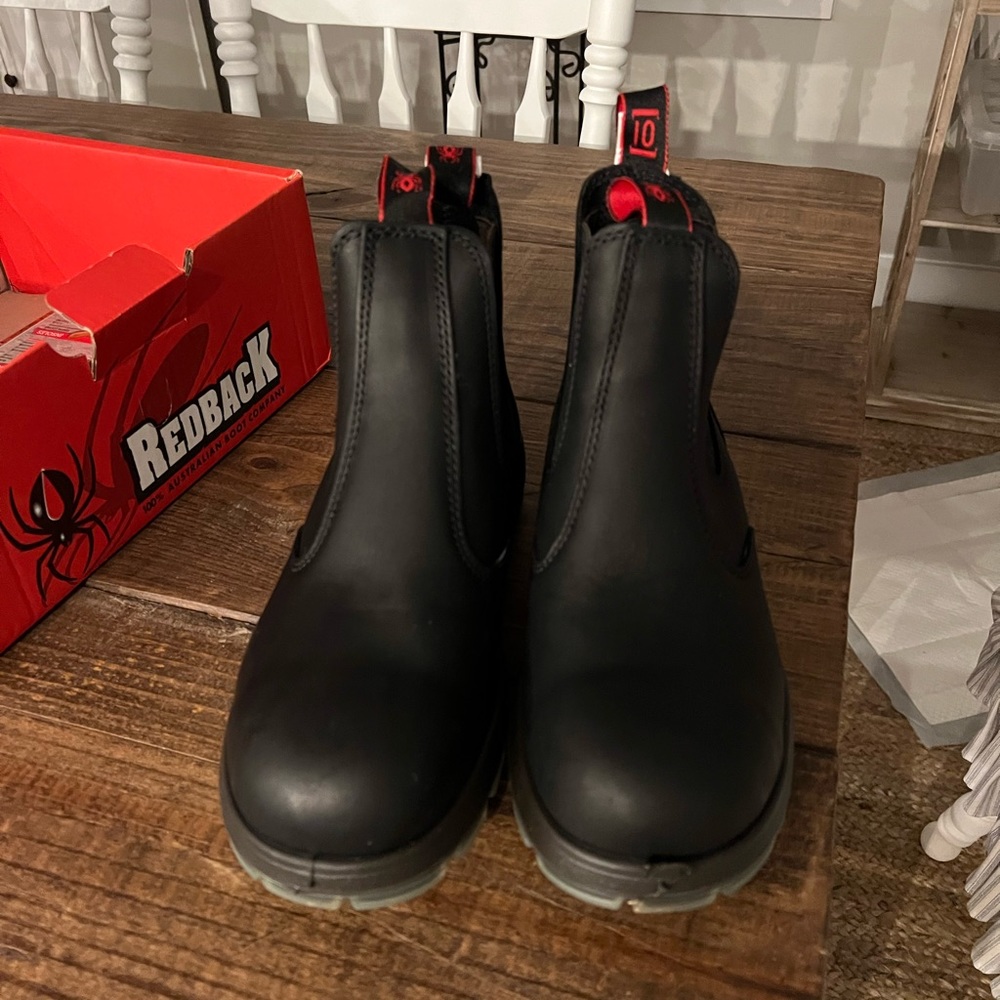 NIB Redback Bobcat Safety Toe Boots